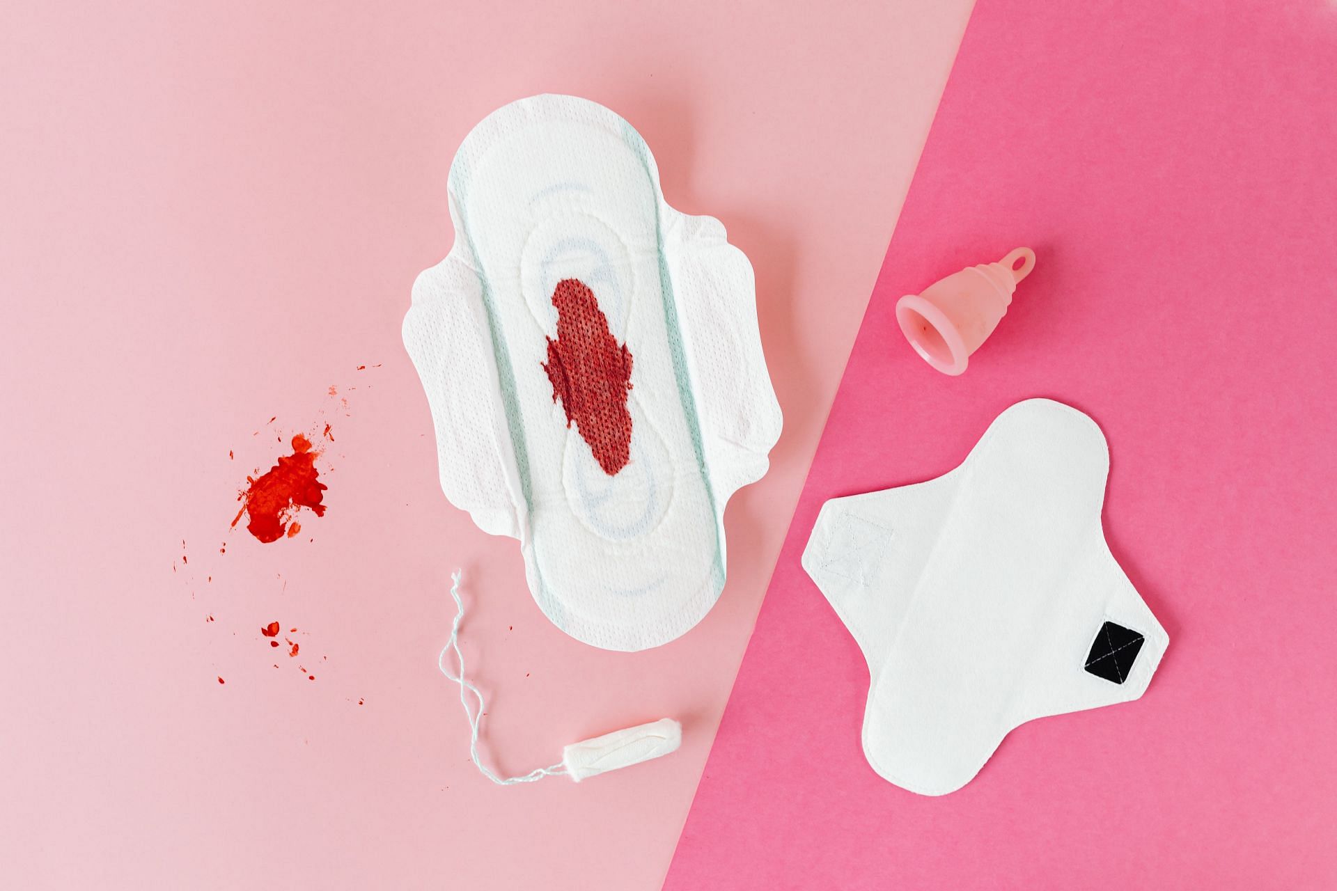 Is it safe to sleep with a tampon in (Image via Pexels/Karoline)